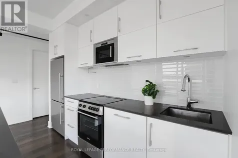 255 Bay Street Ottawa ON K1R 0C5