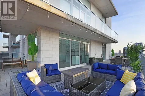 255 Bay Street Ottawa ON K1R 0C5