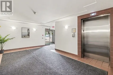 280 Brittany Drive Ottawa ON K1K 4M4