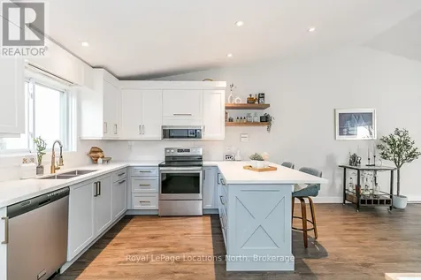 14 Dawson Drive Collingwood ON L9Y 5B4