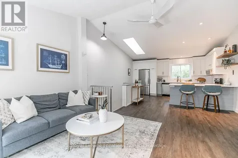 14 Dawson Drive Collingwood ON L9Y 5B4
