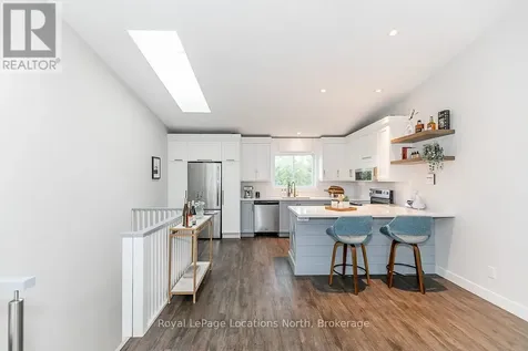 14 Dawson Drive Collingwood ON L9Y 5B4