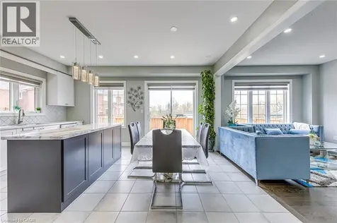 99 Mcknight Avenue Waterdown ON L8B 0T8