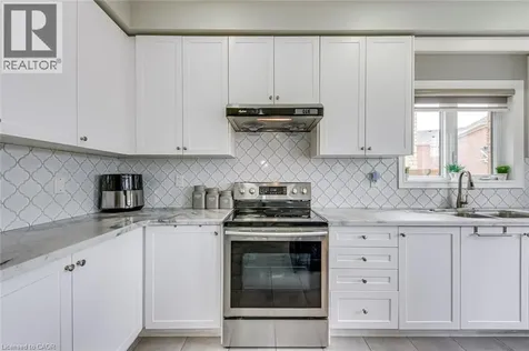 99 Mcknight Avenue Waterdown ON L8B 0T8