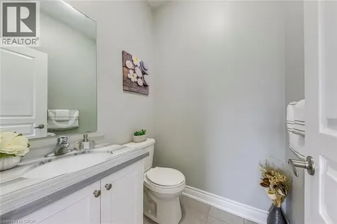 99 Mcknight Avenue Waterdown ON L8B 0T8