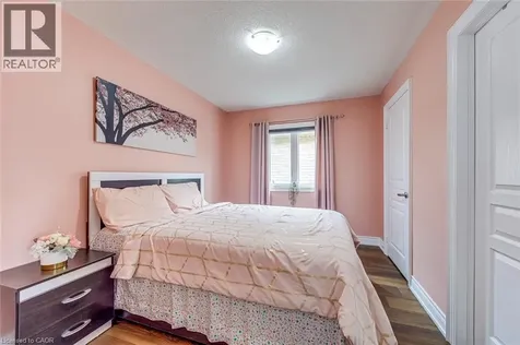 99 Mcknight Avenue Waterdown ON L8B 0T8