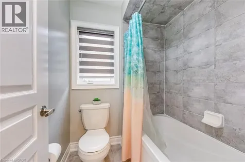99 Mcknight Avenue Waterdown ON L8B 0T8