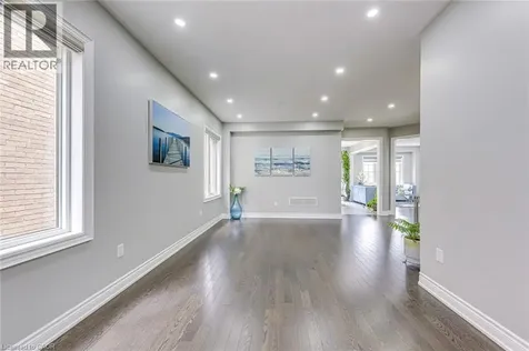 99 Mcknight Avenue Waterdown ON L8B 0T8