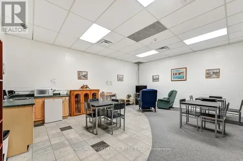 2000 Jasmine Crescent Ottawa ON K1J 8K4