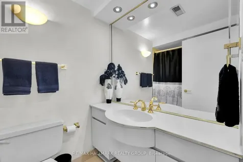 151 Bay Street Ottawa ON K1R 7T2