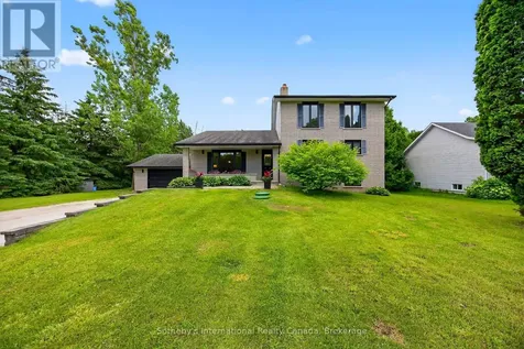 79 Caroline Street West Clearview ON L0M 1G0