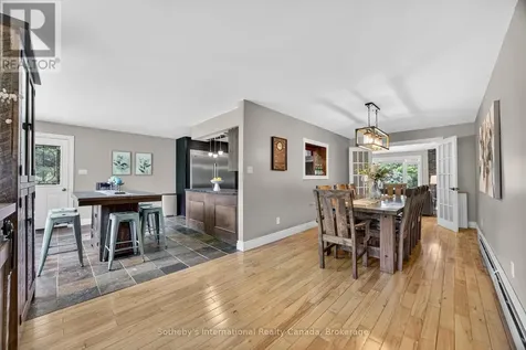 79 Caroline Street West Clearview ON L0M 1G0