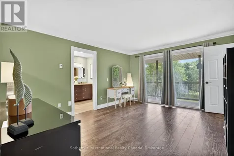 79 Caroline Street West Clearview ON L0M 1G0