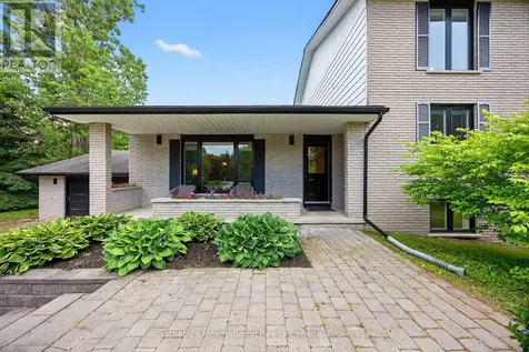 79 Caroline Street West Clearview ON L0M 1G0