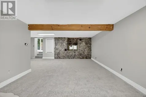 79 Caroline Street West Clearview ON L0M 1G0