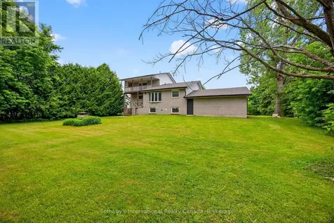 79 Caroline Street West Clearview ON L0M 1G0