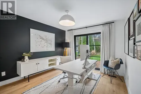 33 Slalom Gate Road Collingwood ON L9Y 5A9