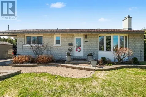 1402 Jamison Avenue Ottawa ON K1E 1J5