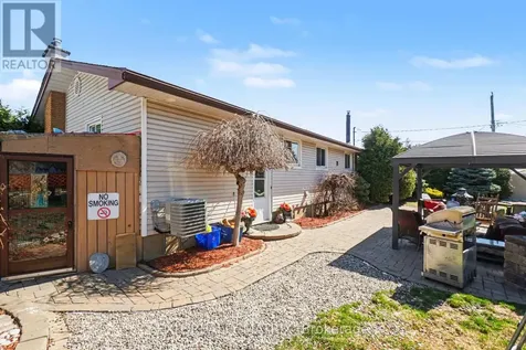 1402 Jamison Avenue Ottawa ON K1E 1J5