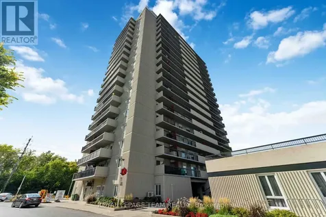 158C Mcarthur Avenue Ottawa ON K1L 8E7