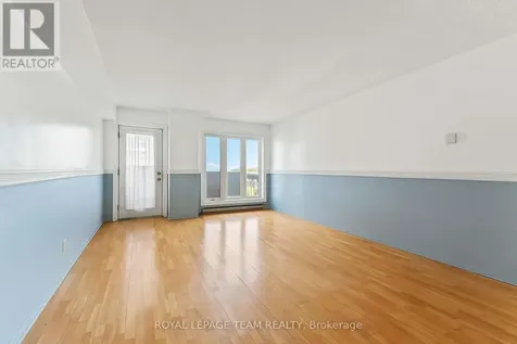 158C Mcarthur Avenue Ottawa ON K1L 8E7