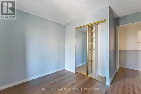 158C Mcarthur Avenue Ottawa ON K1L 8E7