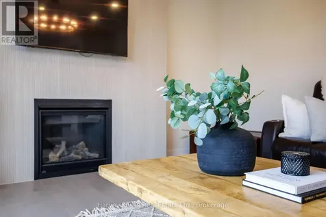 157 Springside Crescent Blue Mountains ON L9Y 5L3