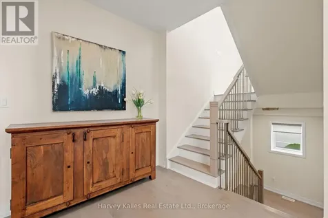 157 Springside Crescent Blue Mountains ON L9Y 5L3