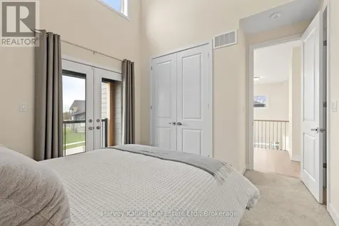157 Springside Crescent Blue Mountains ON L9Y 5L3