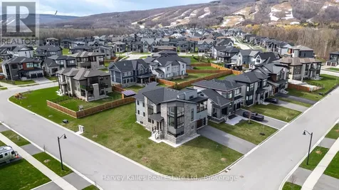 157 Springside Crescent Blue Mountains ON L9Y 5L3