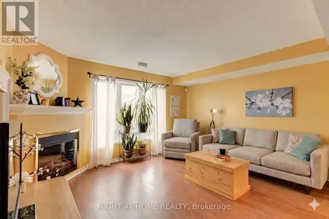128 Bonfield Private Ottawa ON K4A 5E2