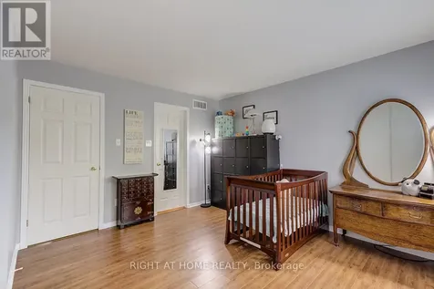 128 Bonfield Private Ottawa ON K4A 5E2