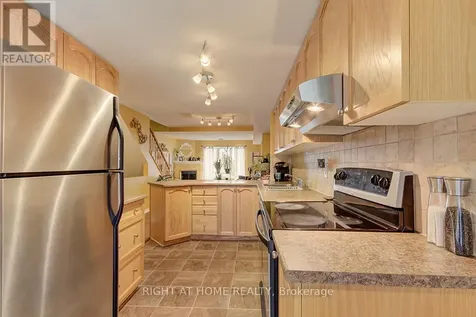 128 Bonfield Private Ottawa ON K4A 5E2