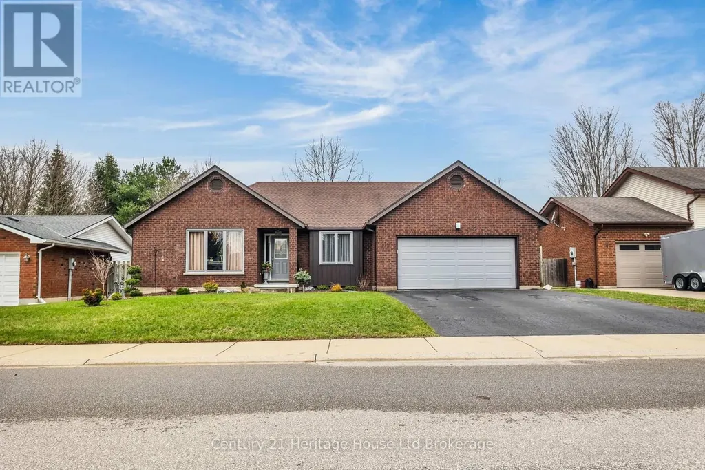 15 Gibson Drive Tillsonburg ON N4G 5G4