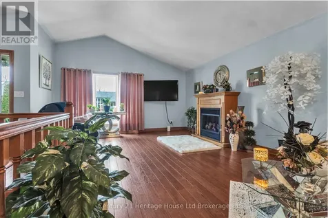 15 Gibson Drive Tillsonburg ON N4G 5G4