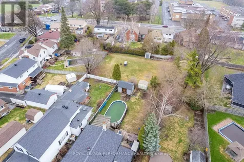 320 Baldwin Avenue Cornwall ON K6H 4J5