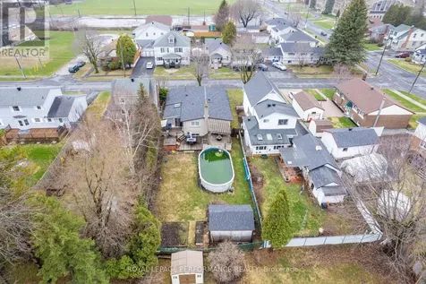 320 Baldwin Avenue Cornwall ON K6H 4J5