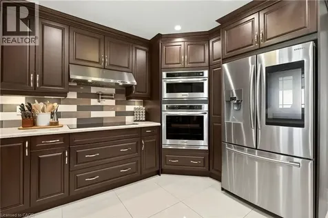 12 Aries Court Hamilton ON L8W 3C8