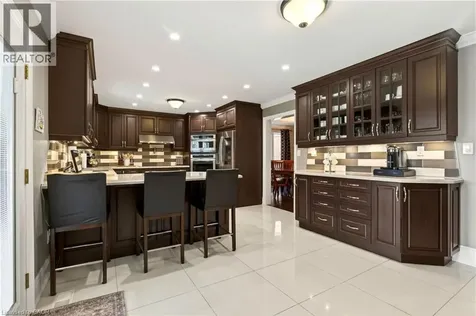 12 Aries Court Hamilton ON L8W 3C8