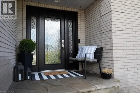 12 Aries Court Hamilton ON L8W 3C8