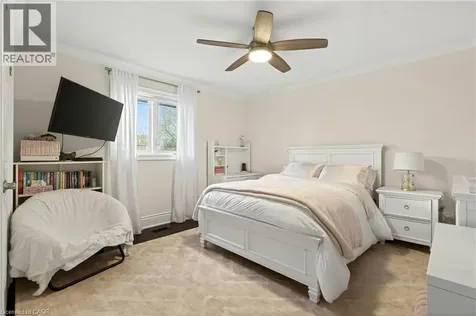 12 Aries Court Hamilton ON L8W 3C8
