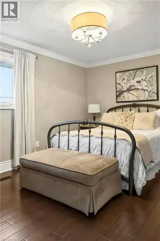 12 Aries Court Hamilton ON L8W 3C8