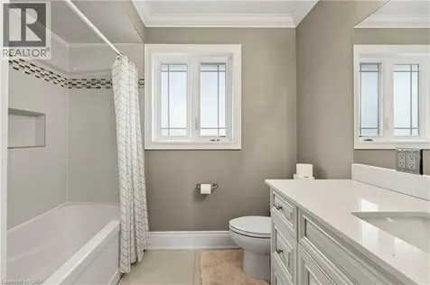 12 Aries Court Hamilton ON L8W 3C8