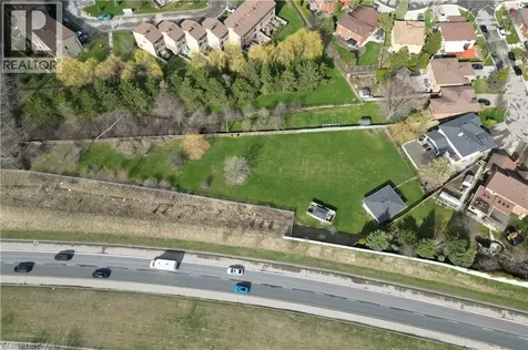 12 Aries Court Hamilton ON L8W 3C8