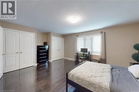 34 Forest Valley Crescent Dundas ON L9H 0A7