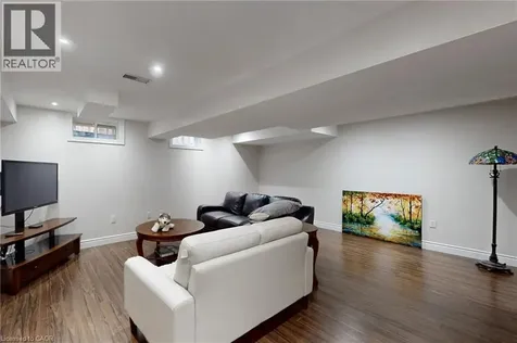 34 Forest Valley Crescent Dundas ON L9H 0A7