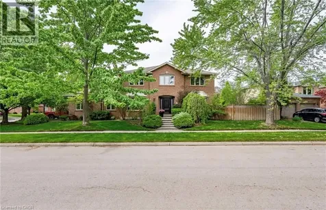 500 Blenheim Crescent Oakville ON L6J 6P7
