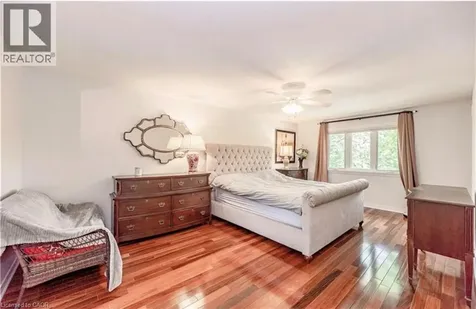 500 Blenheim Crescent Oakville ON L6J 6P7