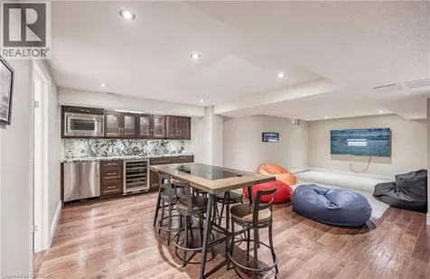500 Blenheim Crescent Oakville ON L6J 6P7