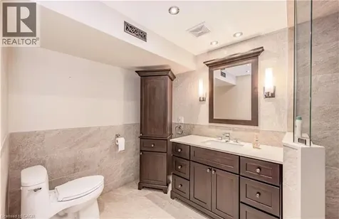 500 Blenheim Crescent Oakville ON L6J 6P7